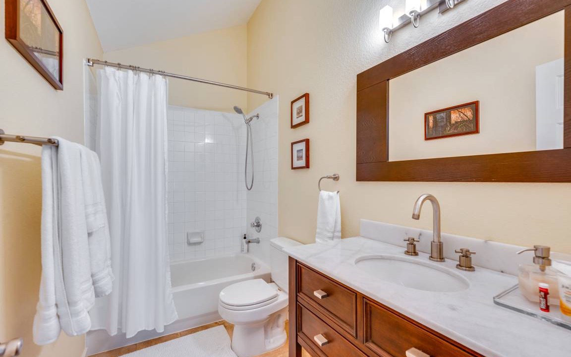 Photo of Bathroom in Arvada