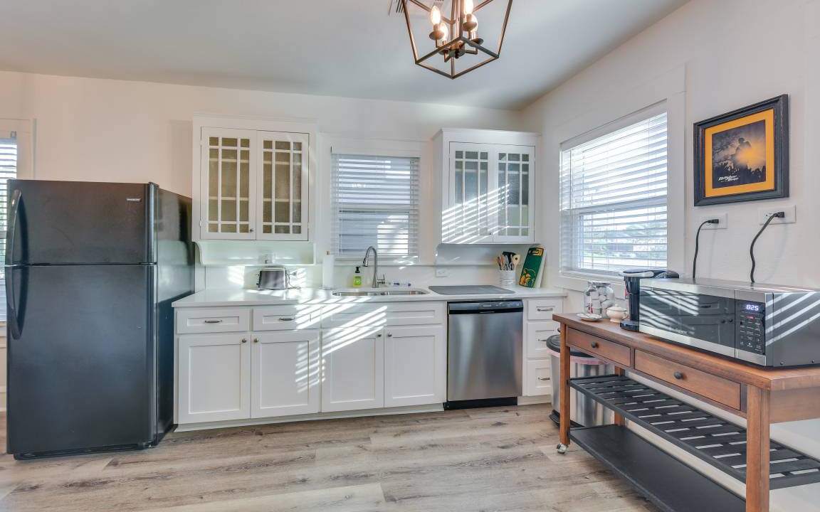 Photo of Kitchen in Austin Ave.