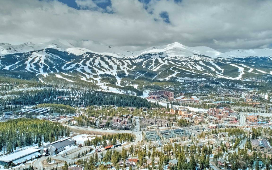 Photo of Others in Peak 9
