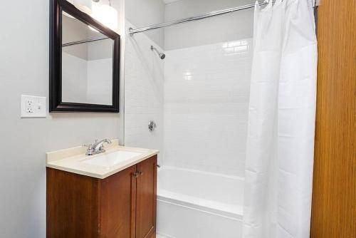 Photo of Bathroom in Downtown Boston