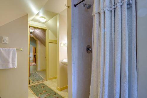 Photo of Bathroom in Ronks
