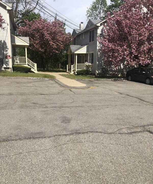 Photo of Others in Lower Washington - Mount Hope