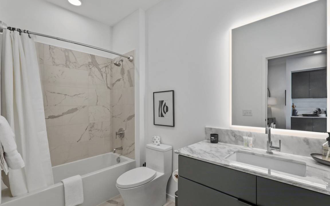 Photo of Bathroom in North Capitol