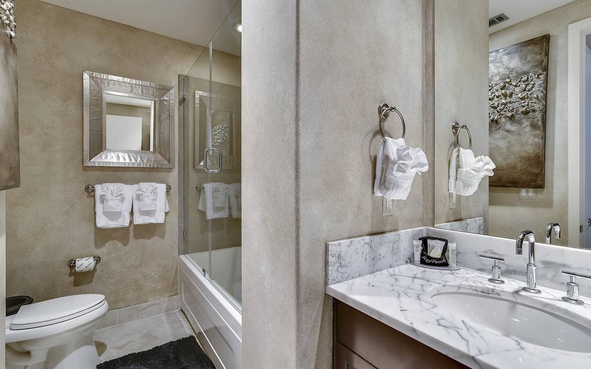 Photo of Bathroom in Galveston County