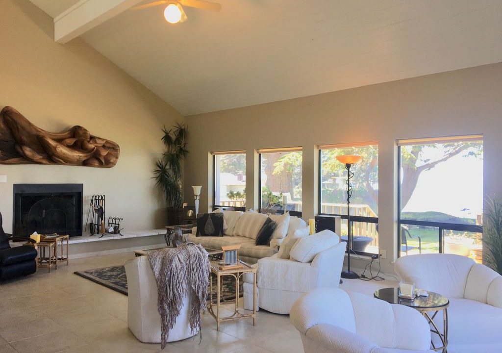 Photo of Livingroom in Harbor