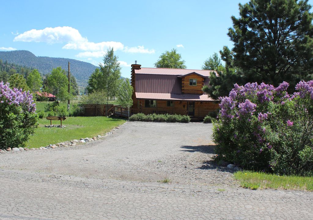 Photo of Buildings in Ponderosa Pines