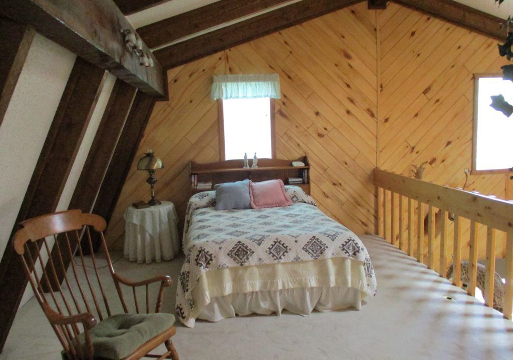 Photo of Bedroom in Ponderosa Pines