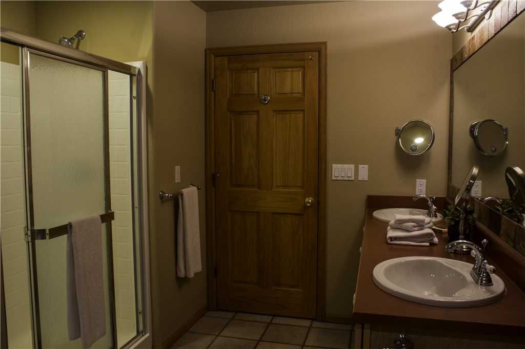Photo of Bathroom in Twin Creek Village