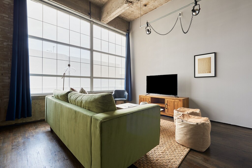 Photo of Livingroom in Theater District