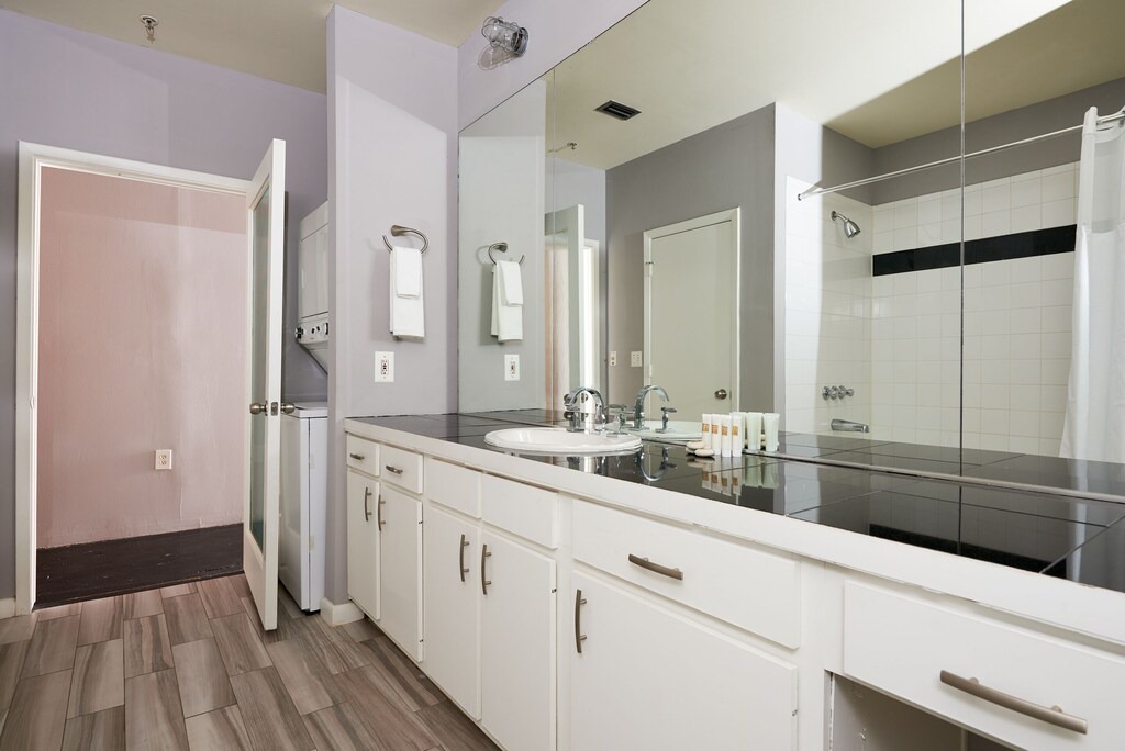 Photo of Kitchen in Theater District
