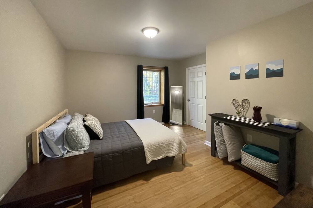Photo of Bedroom in Fairbanks