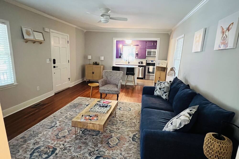 Photo of Livingroom in Madison
