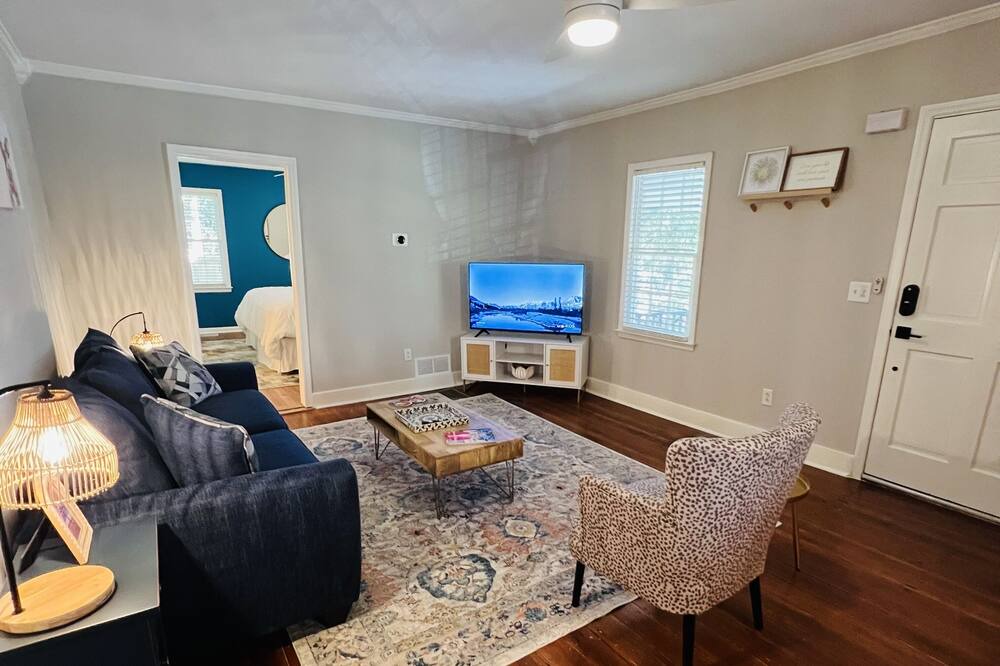 Photo of Livingroom in Madison
