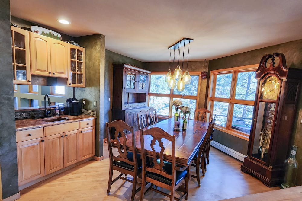 Photo of Kitchen in Kerr Gulch