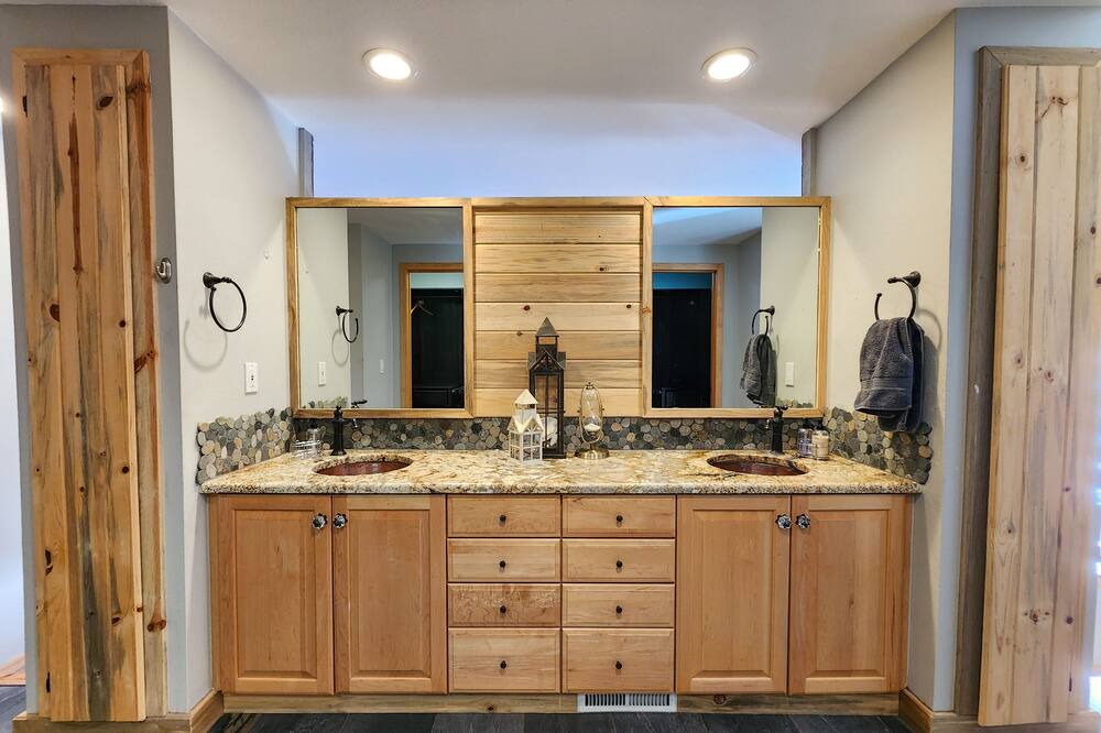 Photo of Bathroom in Kerr Gulch