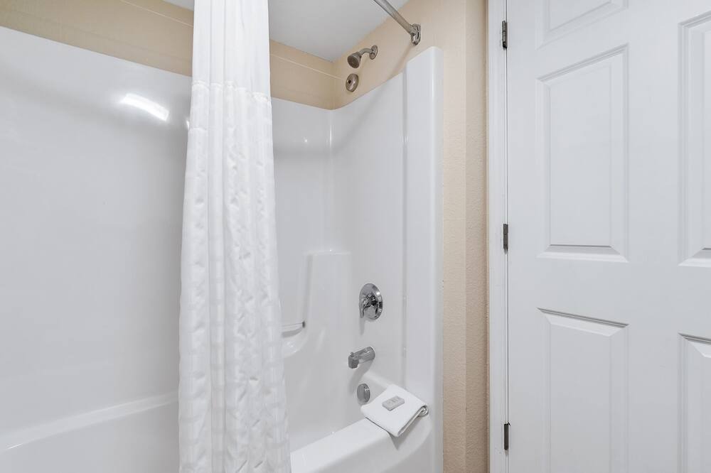 Photo of Bathroom in Kelleys Island
