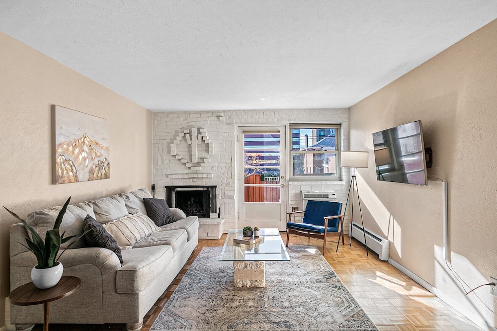 Photo of Livingroom in Capitol Hill
