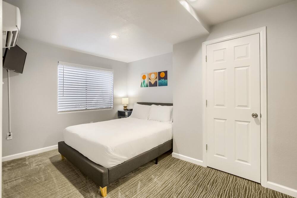 Photo of Bedroom in Green Valley Ranch