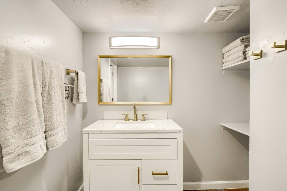 Photo of Bathroom in Green Valley Ranch