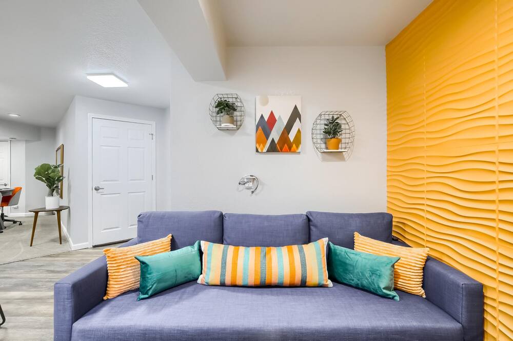 Photo of Livingroom in Green Valley Ranch