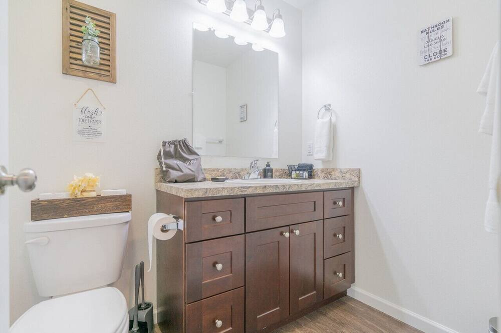 Photo of Bathroom in North Pole