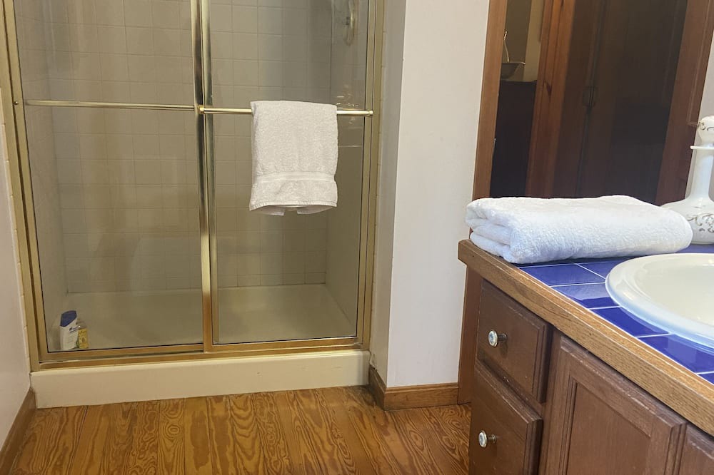Photo of Bathroom in Great Cacapon