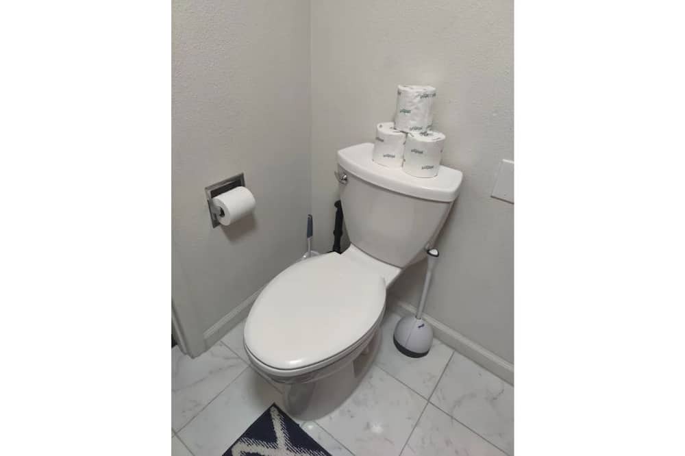 Photo of Bathroom in Eiber