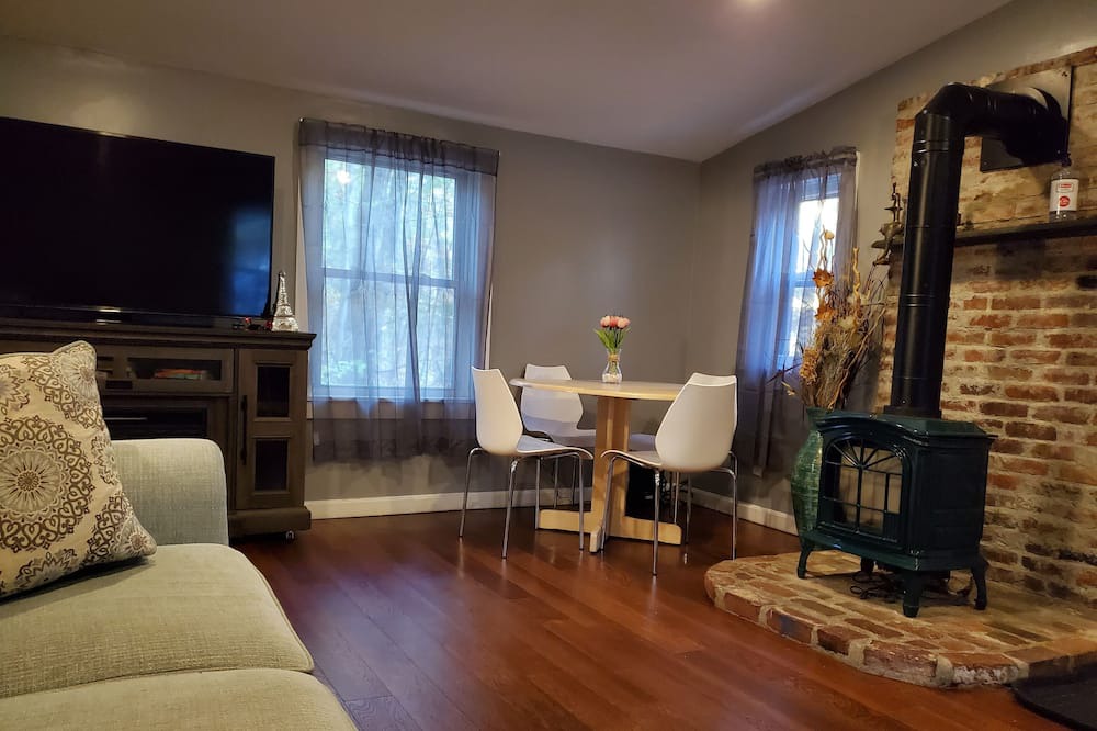 Photo of Livingroom in Middleton