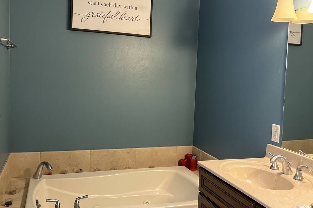 Photo of Bathroom in Perrysburg