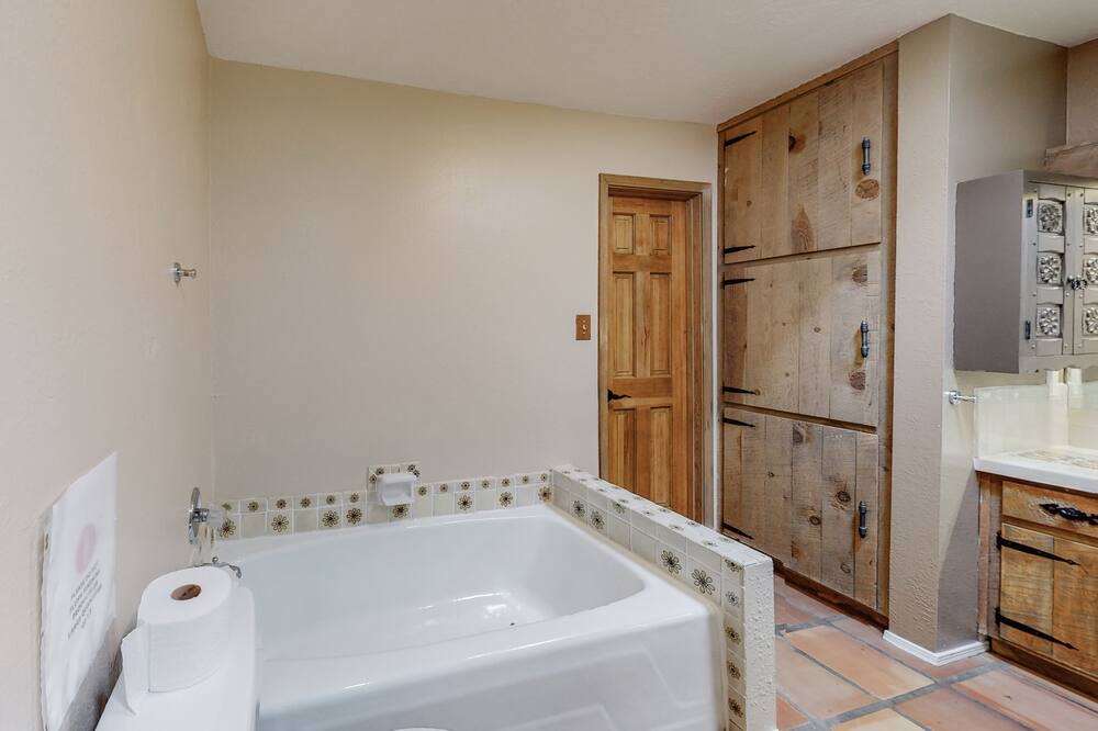 Photo of Bathroom in Northeast Heights