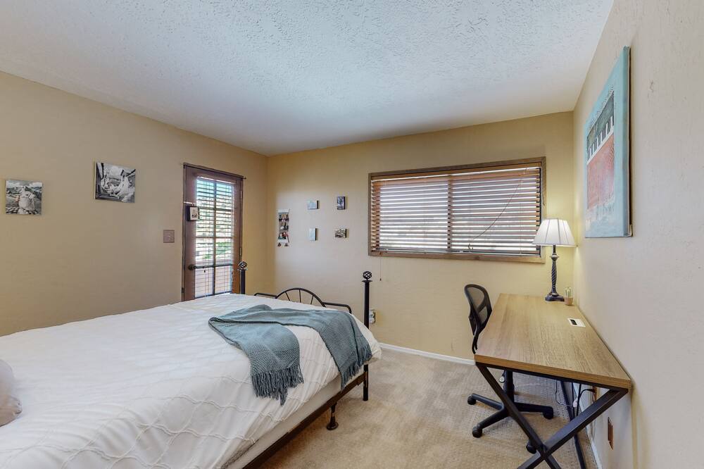 Photo of Bedroom in Northeast Heights