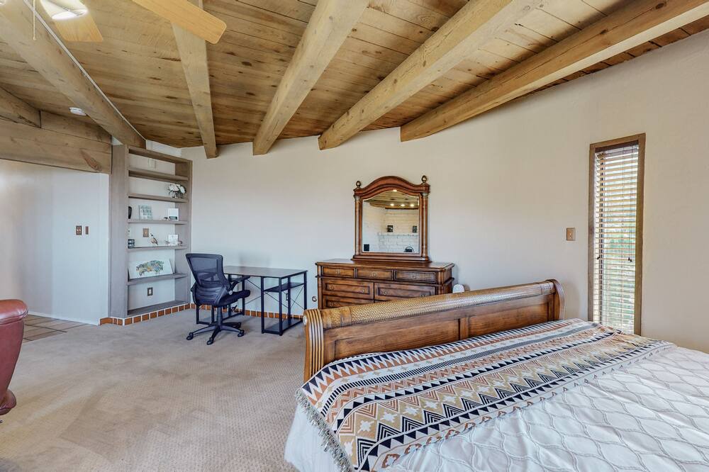 Photo of Bedroom in Northeast Heights
