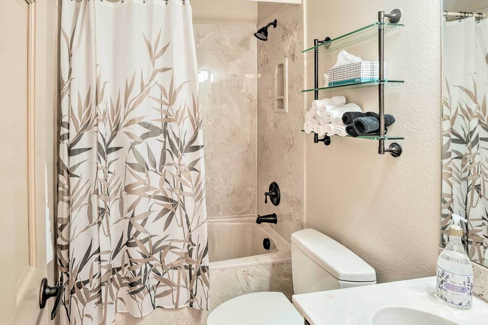 Photo of Bathroom in Skyway