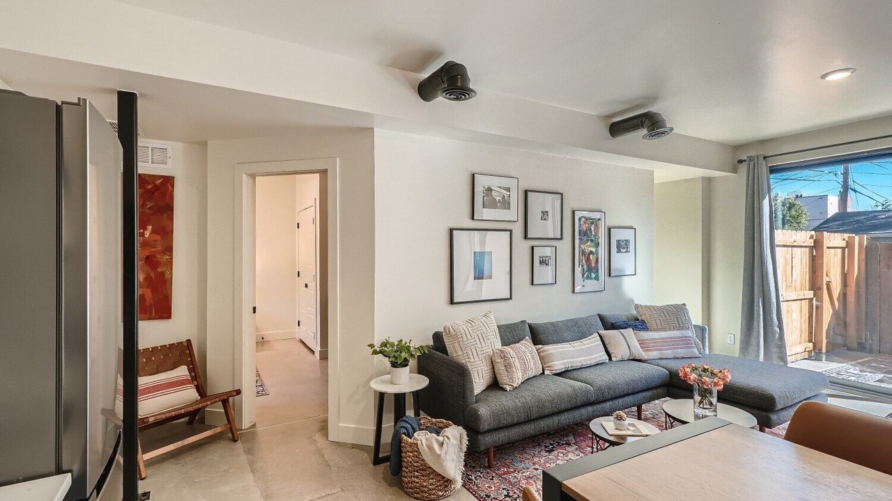 Photo of Livingroom in Sloan Lake