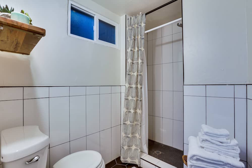 Photo of Bathroom in Englewood