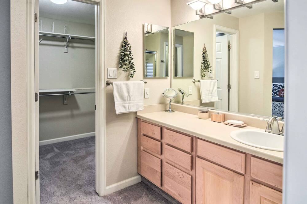 Photo of Bathroom in Thornton