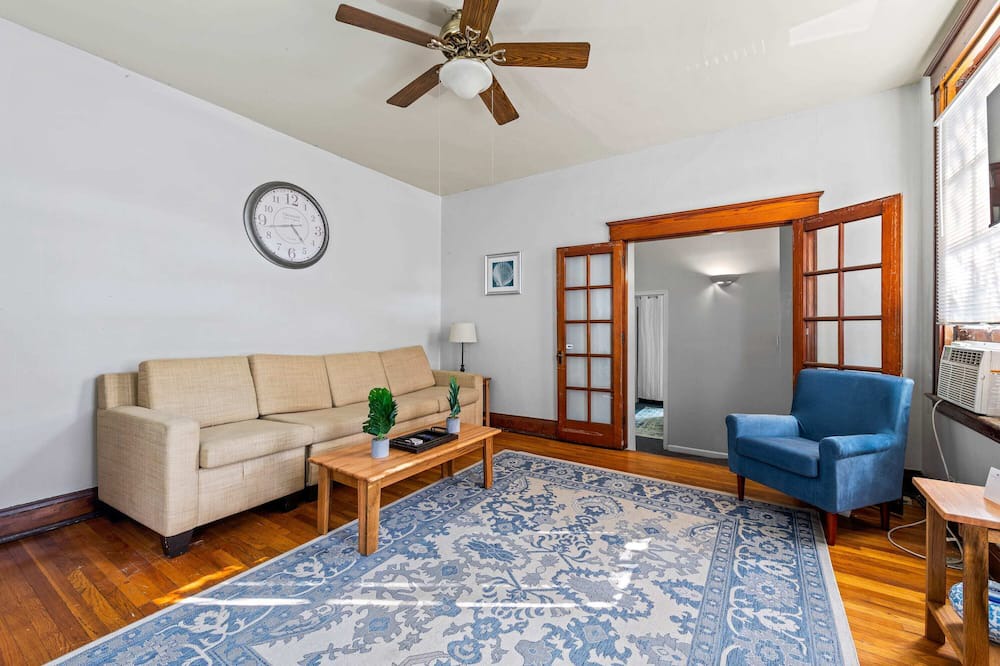 Photo of Bedroom in Clifton Heights