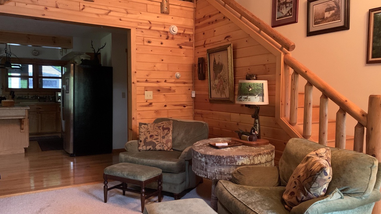 Photo of Livingroom in Alpine Lake