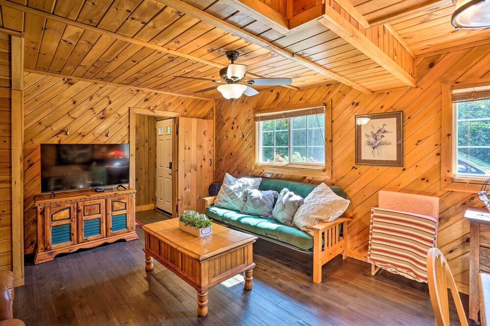 Photo of Livingroom in Durham