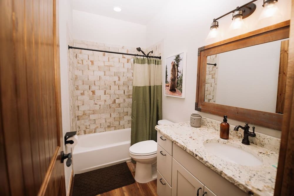 Photo of Bathroom in Rainbow Valley