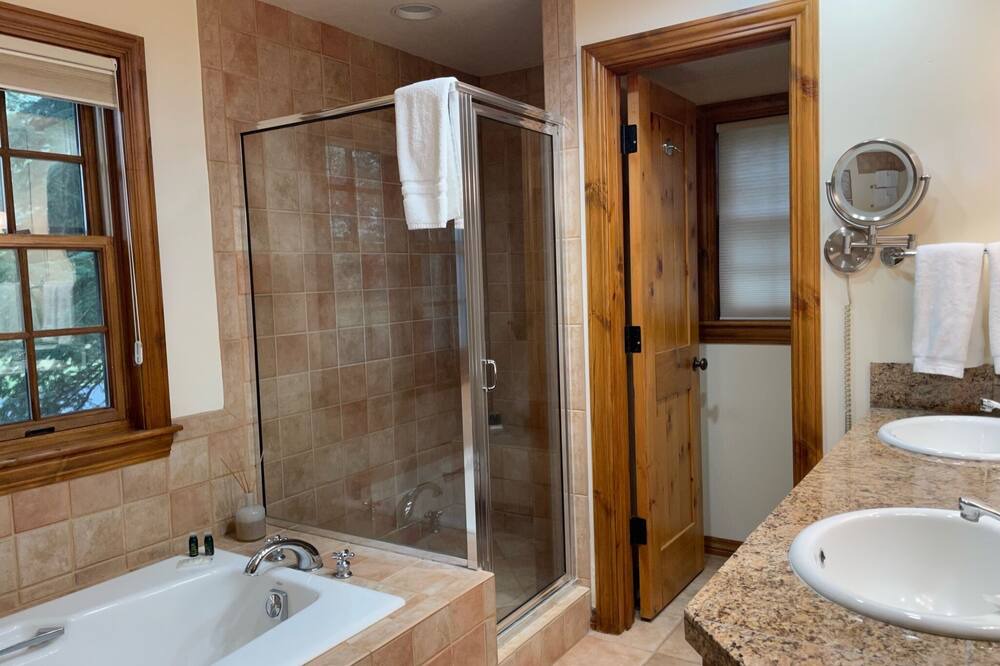 Photo of Bathroom in Cordillera