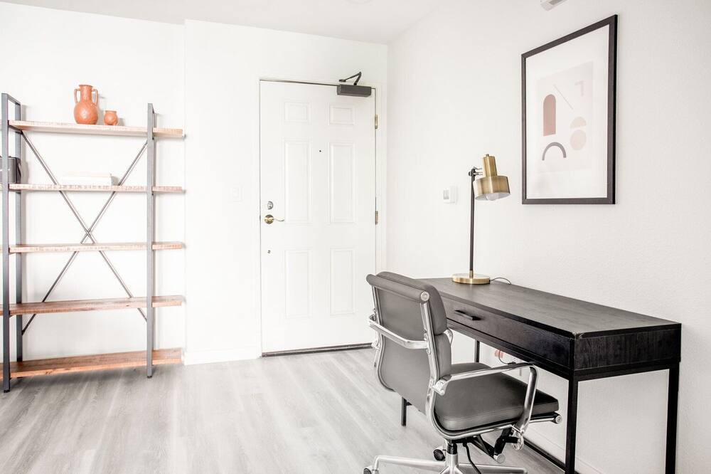 Photo of Bedroom in Mar Vista