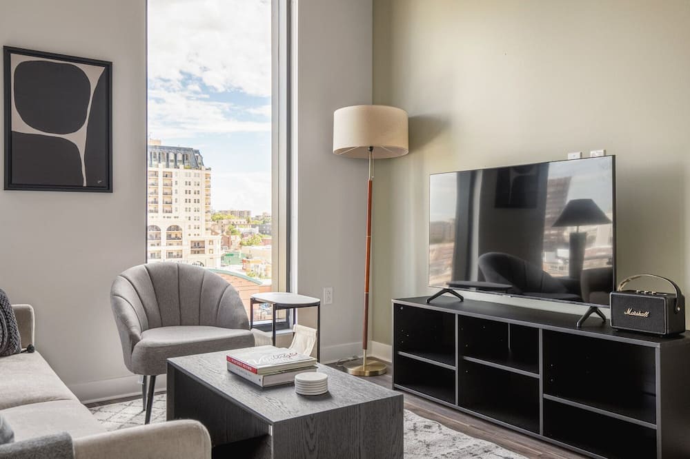 Photo of Livingroom in Golden Triangle