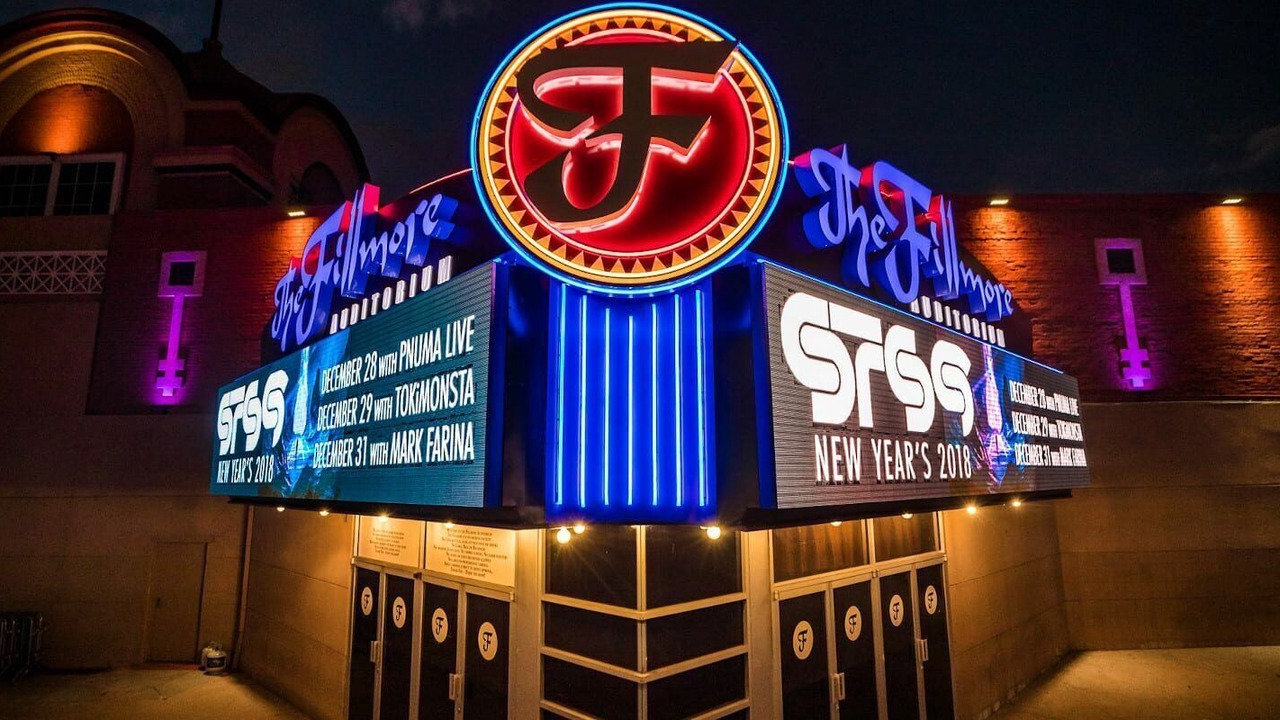 Photo of Outdoor in Uptown