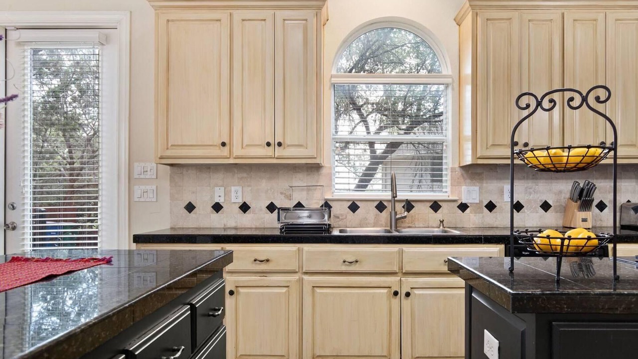 Photo of Kitchen in Far North Central
