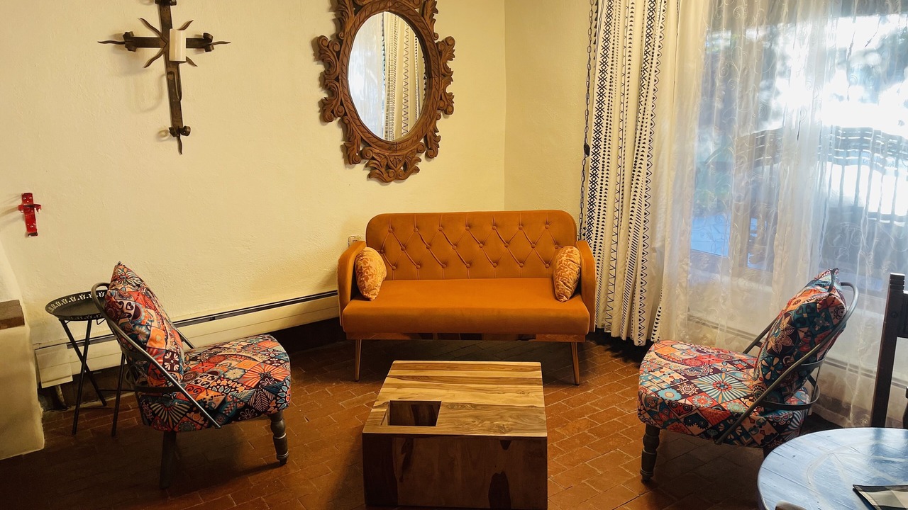 Photo of Livingroom in Alamedan Valley