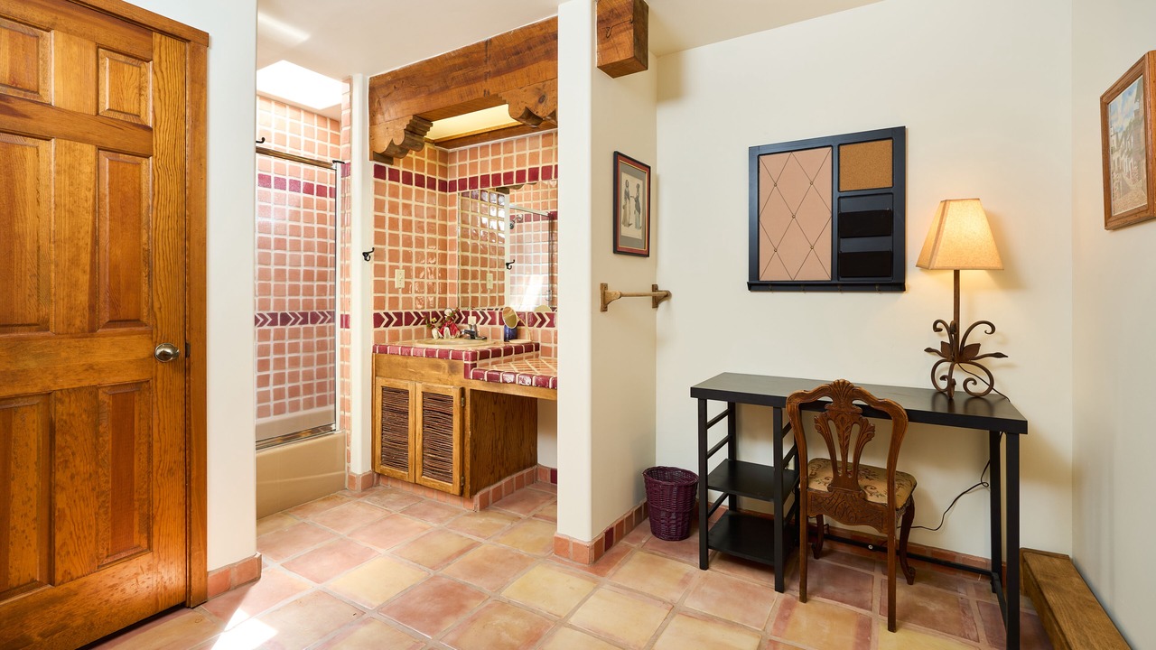 Photo of Bathroom in Alamedan Valley