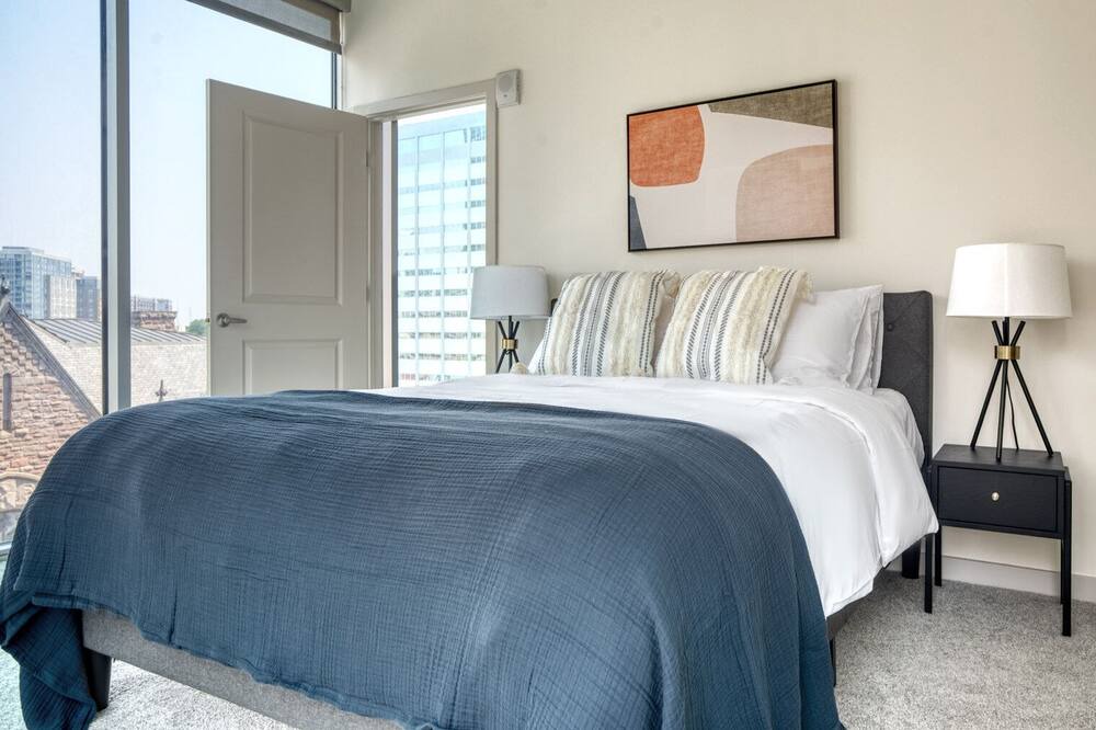 Photo of Bedroom in Uptown