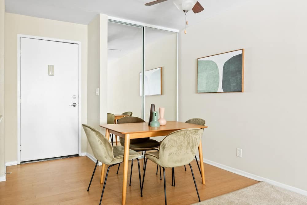 Photo of Kitchen in Downtown Burbank