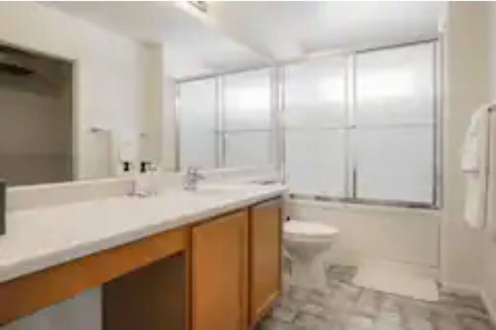 Photo of Bedroom in North Central Westminster